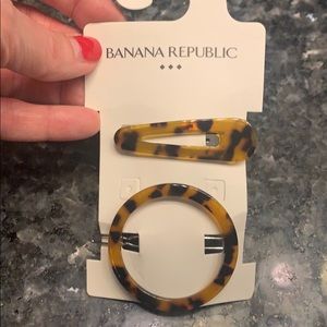 Banana Republic hair clips